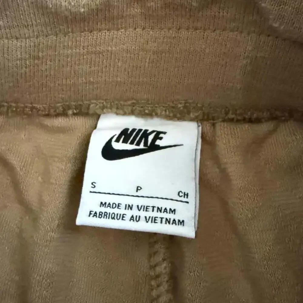 Nike Brown Chevron Pattern Joggers